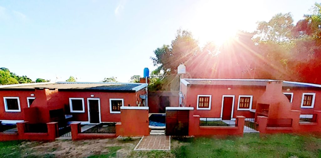 ALOJAMIENTO: CABAÑAS DEL MONTE COSTA APART
