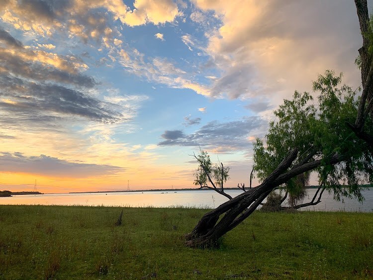 CAMPING: Paraná Rembé – El 20
