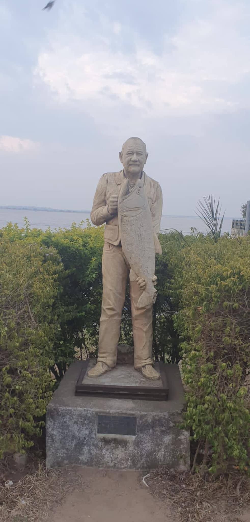 Paseo Escultura Luis Schultz